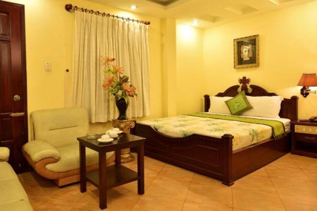 Hoa Long Hotel